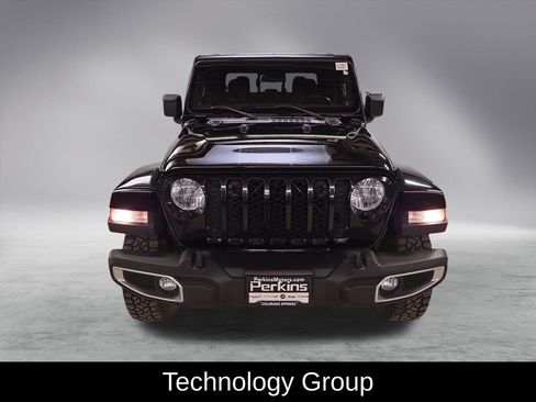 Used 2021 Jeep Gladiator Sport image 3