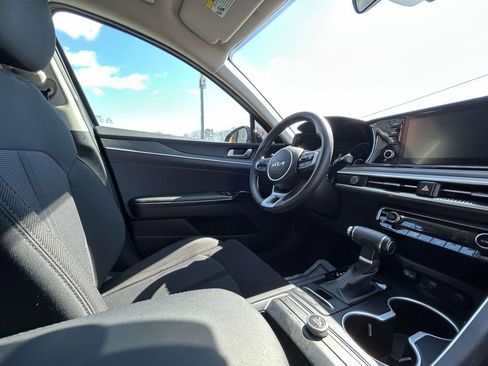 Used 2023 Kia K5 LXS image 17