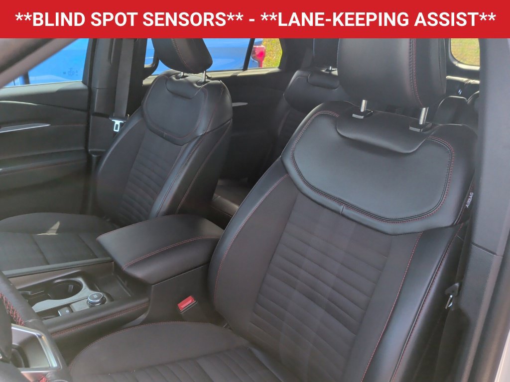 Used 2025 Ford Explorer ST-Line w/ Premium Package AWD/4WD image 11