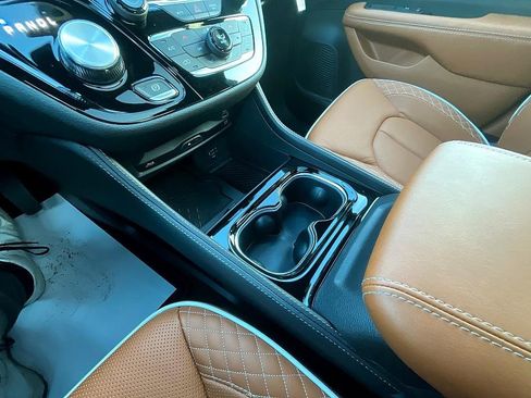 New 2026 Chrysler Pacifica Pinnacle w/ Trailer Tow Group image 29