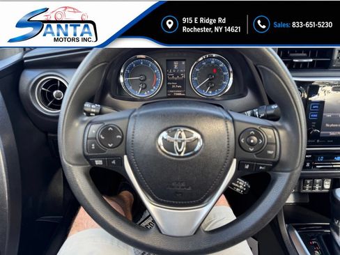 Used 2017 Toyota Corolla XLE FWD image 7