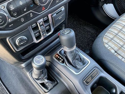 New 2026 Jeep Gladiator Sport image 29