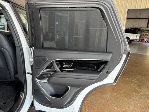 Used 2022 Land Rover Range Rover SE AWD/4WD image 23