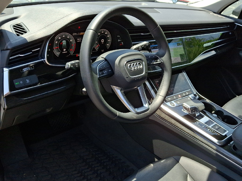Used 2023 Audi Q7 2.0T Premium w/ Convenience Package AWD/4WD image 24