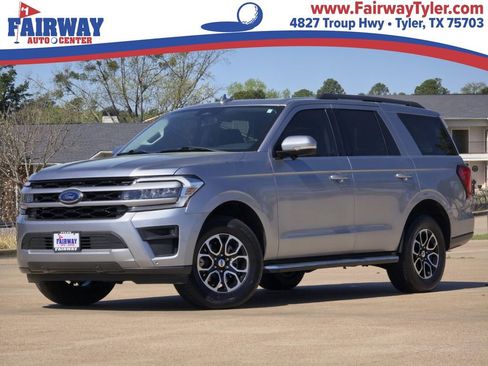 Used 2022 Ford Expedition XLT RWD image 1