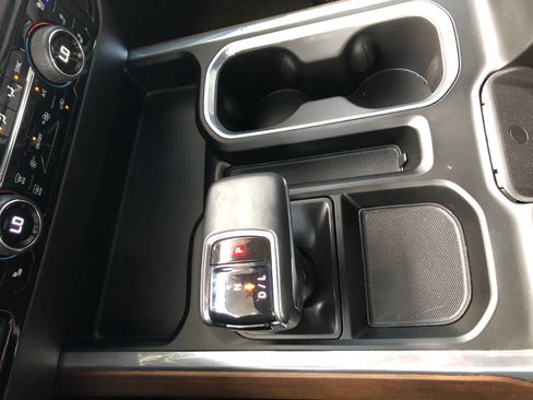 Used 2023 Chevrolet Silverado 1500 High Country w/ High Country Premium Package AWD/4WD image 24
