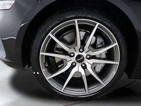 New 2026 Genesis G70 2.5T Prestige image 3