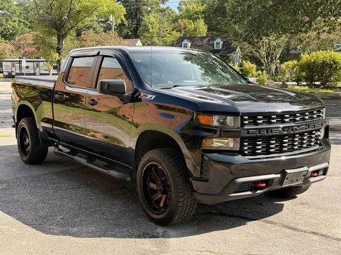 Used 2019 Chevrolet Silverado 1500 Custom Trail Boss w/ Custom Convenience Package AWD/4WD image 7