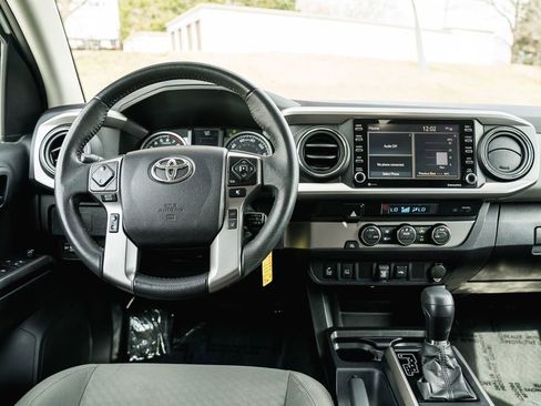 Certified 2022 Toyota Tacoma SR5 w/ Technology Package image 21