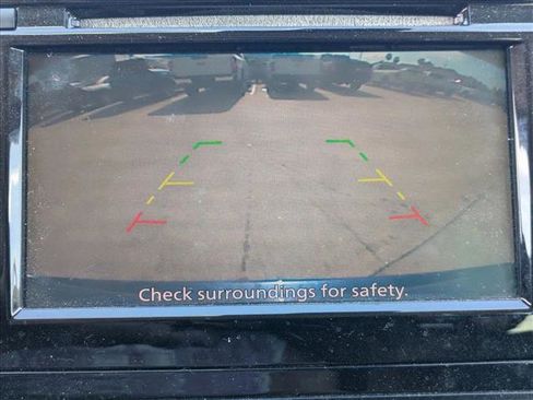 Used 2019 Nissan Rogue SV image 10