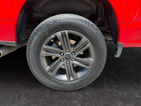 Used 2022 Ford F150 Lariat w/ Equipment Group 502A High AWD/4WD image 29