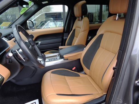Used 2019 Land Rover Range Rover Sport Supercharged image 9