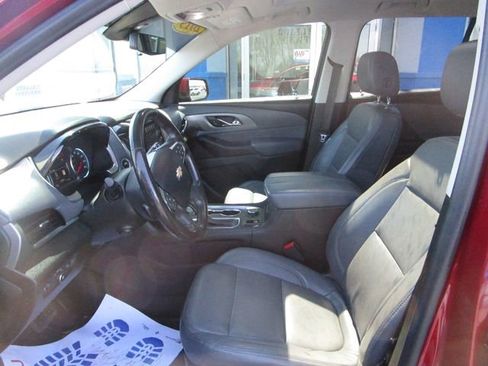 Used 2019 Chevrolet Traverse Premier w/ Driver Confidence II Package image 15
