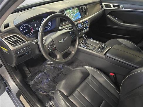 Used 2017 Genesis G80 3.8 w/ Option Group 03 image 18