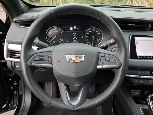 Certified 2023 Cadillac XT4 Premium Luxury AWD/4WD image 20