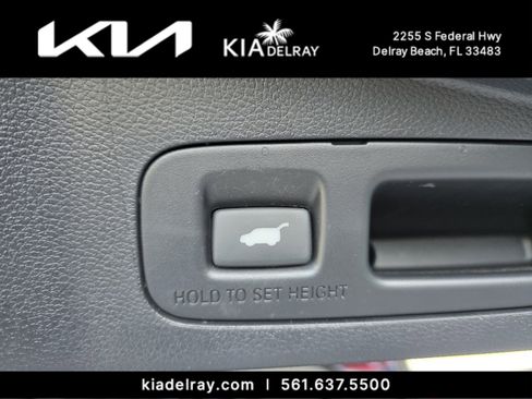 Used 2018 Honda CR-V Touring image 18