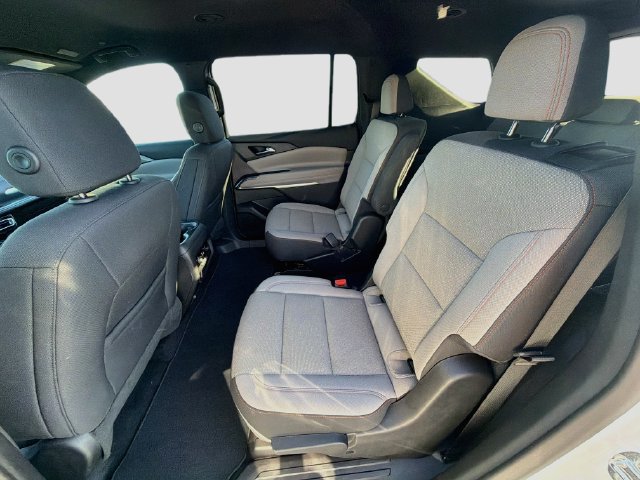 Used 2026 Chevrolet Traverse LT w/ Driver Confidence Package FWD image 25