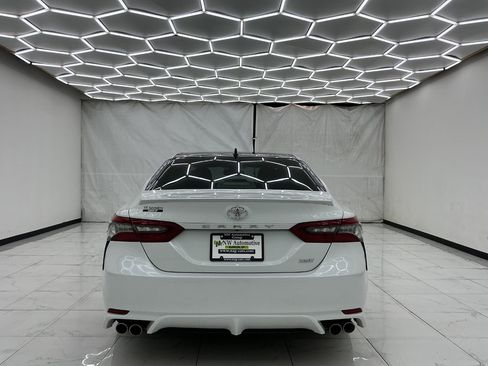 Used 2021 Toyota Camry XSE w/ Navigation Package FWD image 10