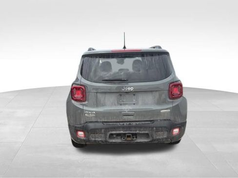 Certified 2021 Jeep Renegade Latitude w/ Luxury Group I image 5