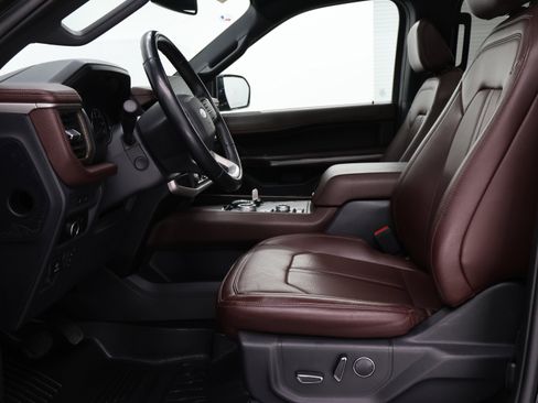 Used 2023 Ford Expedition Max Limited image 8