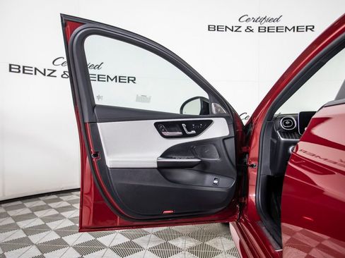 Used 2024 Mercedes-Benz C 300 Sedan image 20