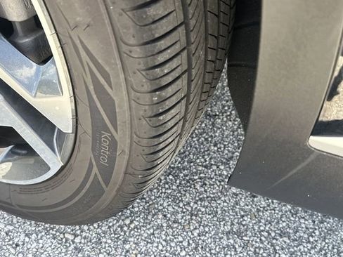 Used 2025 Hyundai Palisade SEL FWD image 11