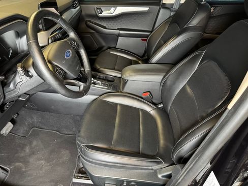 Used 2020 Ford Escape SEL FWD image 20