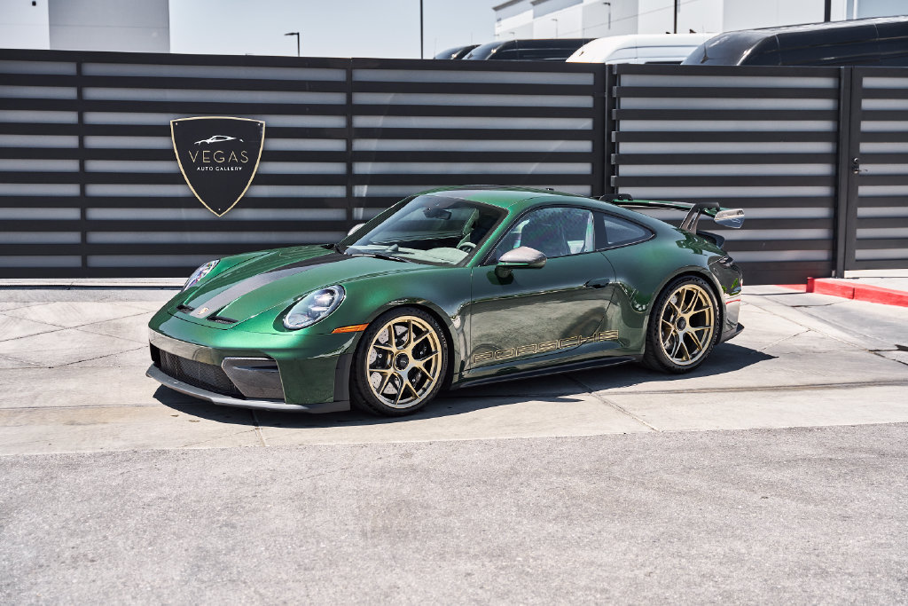 Used 2025 Porsche 911 GT3 w/ Weissach Package RWD image 5