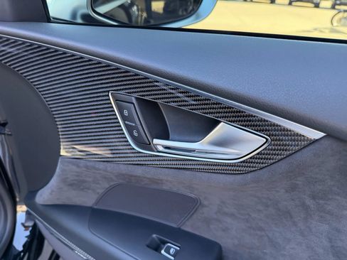 Used 2016 Audi RS 7 Prestige w/ RS 7 Dynamic Package image 49