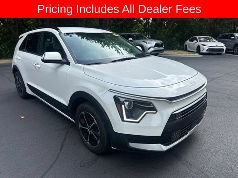 Used 2024 Kia Niro EX FWD image 1