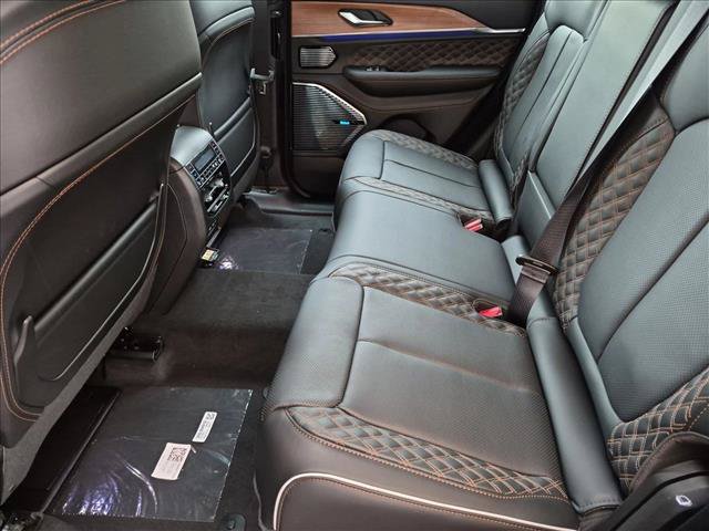 New 2027 Jeep Grand Cherokee Summit AWD/4WD image 16