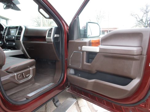 Used 2016 Ford F150 King Ranch w/ Equipment Group 601A Luxury image 29