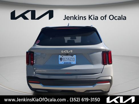 New 2026 Kia Sorento S w/ S Panoramic Sunroof Package FWD image 4