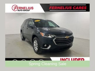 Used 2021 Chevrolet Traverse LT FWD video 1