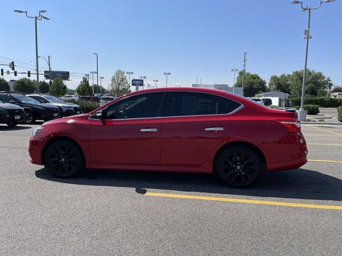 Used 2017 Nissan Sentra SR w/ SR Midnight Edition FWD image 4