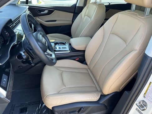 Used 2021 Audi Q7 2.0T Premium Plus w/ Executive Package AWD/4WD image 21