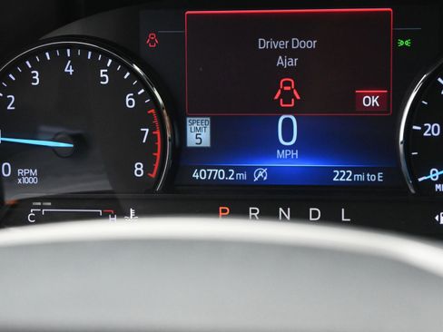 Used 2023 Ford Explorer Limited w/ Limited Technology Package RWD image 22