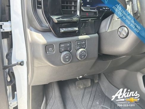 Used 2023 Chevrolet Silverado 1500 ZR2 w/ Technology Package AWD/4WD image 14