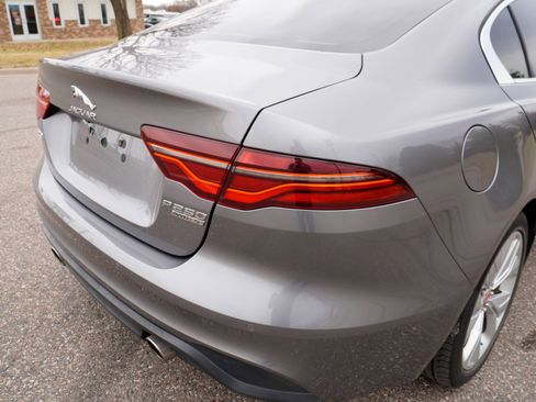Used 2020 Jaguar XE S image 27
