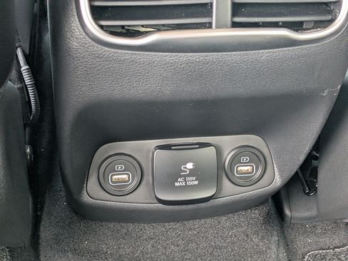 Used 2023 Hyundai Santa Fe Limited AWD/4WD image 16