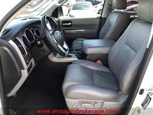 Used 2017 Toyota Sequoia Limited w/ Safety & Convenience Package RWD image 11