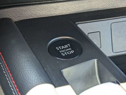 Used 2025 Nissan Kicks SR FWD image 25