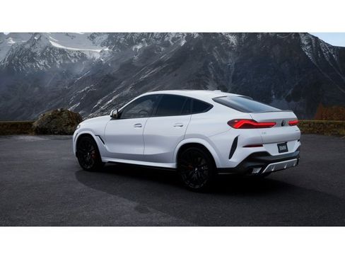 New 2026 BMW X6 xDrive40i w/ Executive Package image 2