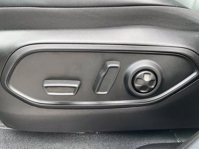 Used 2026 Jeep Grand Cherokee Limited AWD/4WD image 10