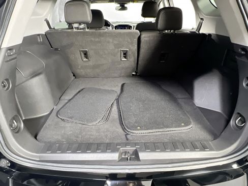 Used 2022 GMC Terrain SLE w/ Driver Convenience Package AWD/4WD image 24