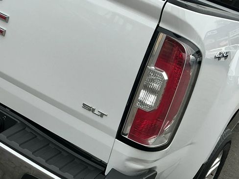 Used 2016 GMC Canyon SLT AWD/4WD image 16