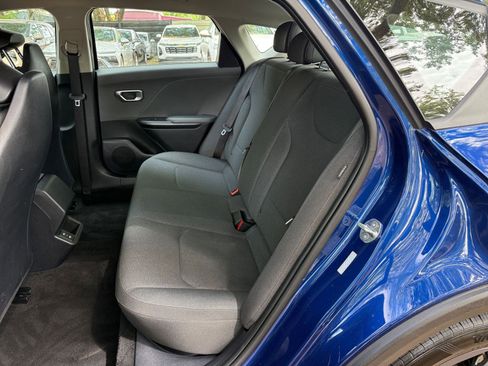 Used 2025 Kia K4 FWD image 35