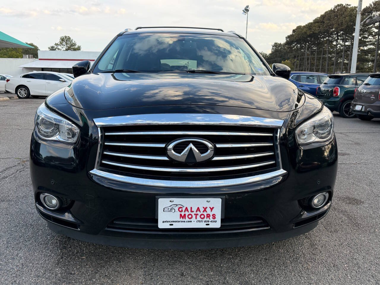 Used 2015 INFINITI QX60 Luxe w/ Deluxe Touring Package AWD/4WD image 2
