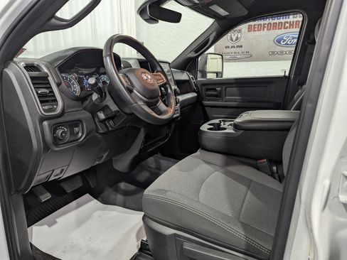 Used 2024 RAM 2500 Tradesman w/ Towing Technology Group AWD/4WD image 15