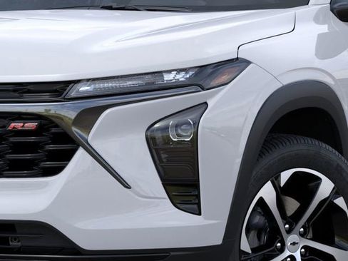 New 2026 Chevrolet Trax RS w/ Driver Confidence Package FWD image 11
